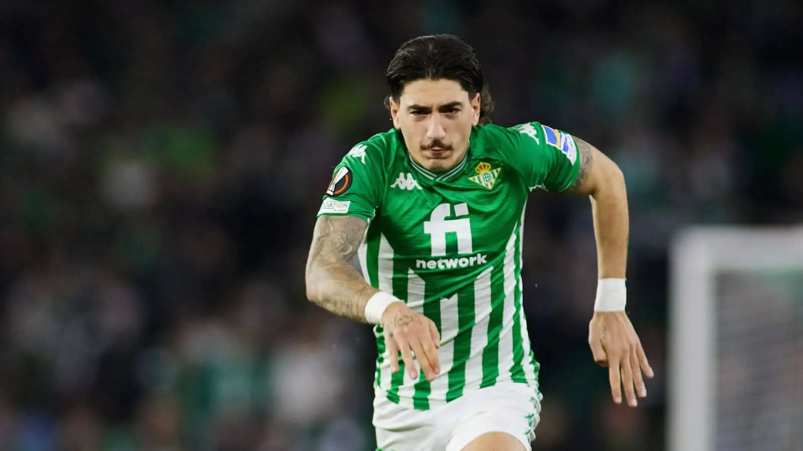 Arsenal spring Hector Bellerin transfer twist by firmly rejecting Betis plan, as fourth Serie A side join hunt