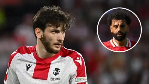 Liverpool told two perfect Mo Salah replacements as Slot is told to break Arsenal hearts for €50m star